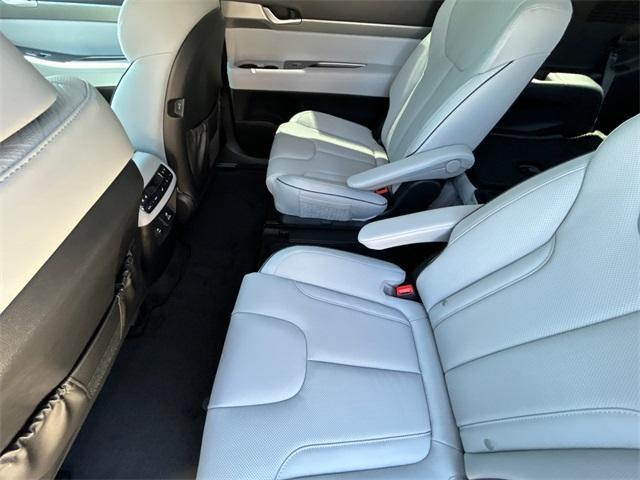 Photo of 2025 Abyss Black Pearl Hyundai PALISADE