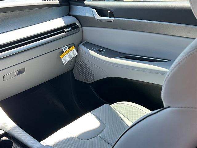 Photo of 2025 Abyss Black Pearl Hyundai PALISADE