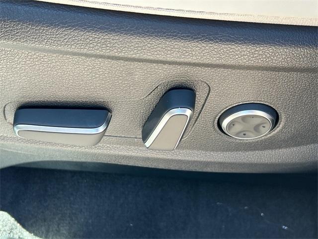 Photo of 2025 Abyss Black Pearl Hyundai PALISADE