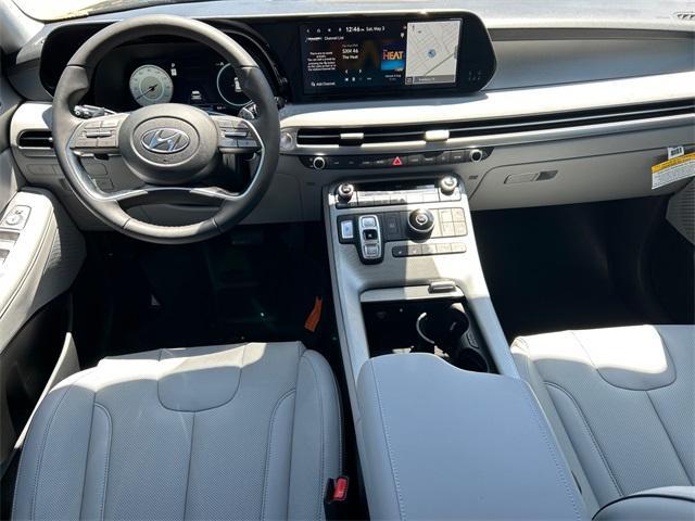 Photo of 2025 Abyss Black Pearl Hyundai PALISADE