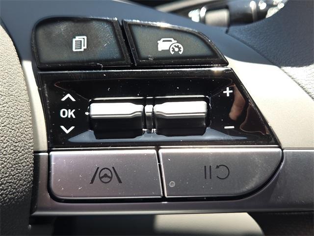 Photo of 2025 White Hyundai ELANTRA HEV
