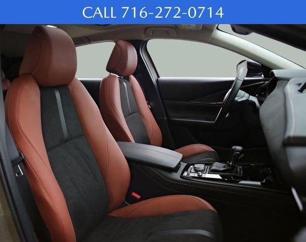 Photo of 2024 Zircon Sand Metalic Mazda CX-30