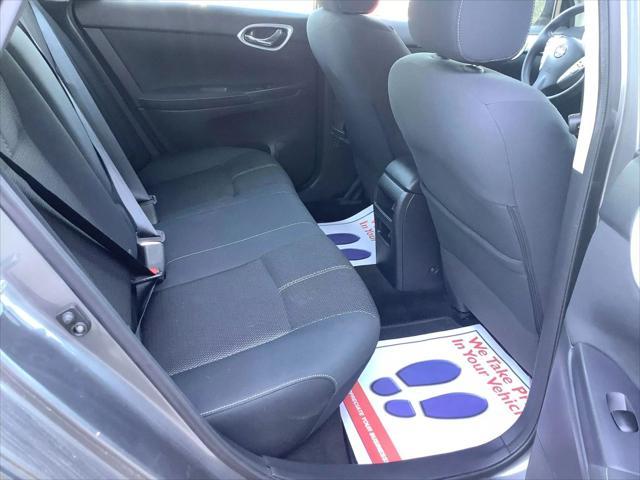 Photo of 2015 Gun Metallic Nissan Sentra