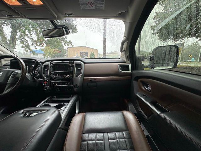 Photo of 2019 Pearl White Nissan Titan XD