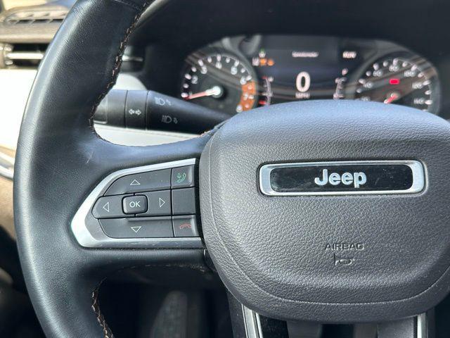 Photo of 2022 Granite Crystal Metallic Clearcoat Jeep Compass
