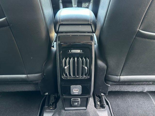 Photo of 2022 Granite Crystal Metallic Clearcoat Jeep Compass
