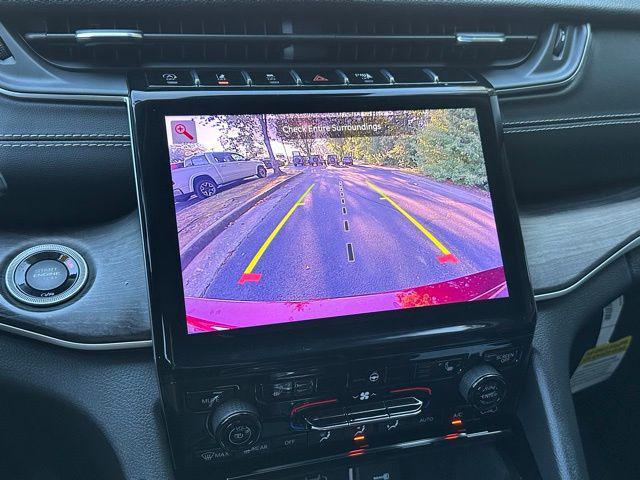 Photo of 2021 Velvet Red Pearlcoat Jeep Grand Cherokee L