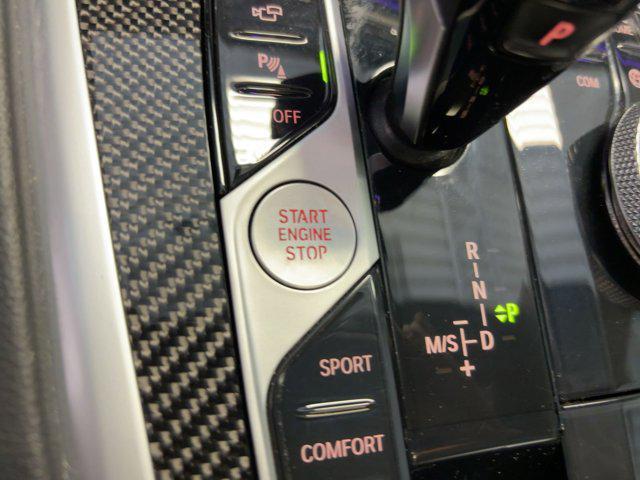 Photo of 2022 Black Sapphire Metallic BMW X6