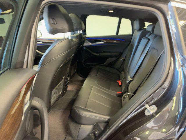 Photo of 2024 Gray BMW X4