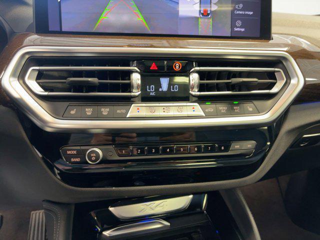 Photo of 2024 Gray BMW X4