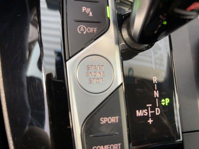 Photo of 2024 Gray BMW X4