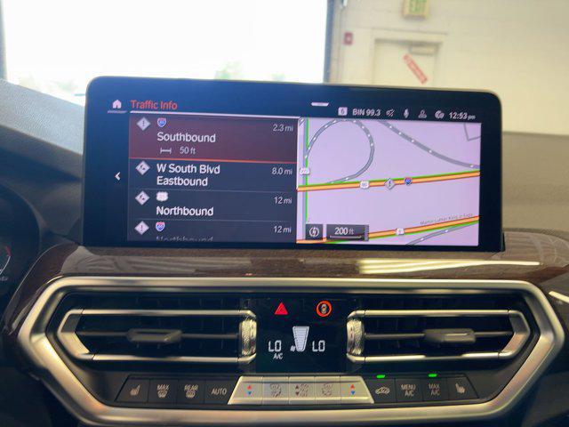 Photo of 2024 Gray BMW X4