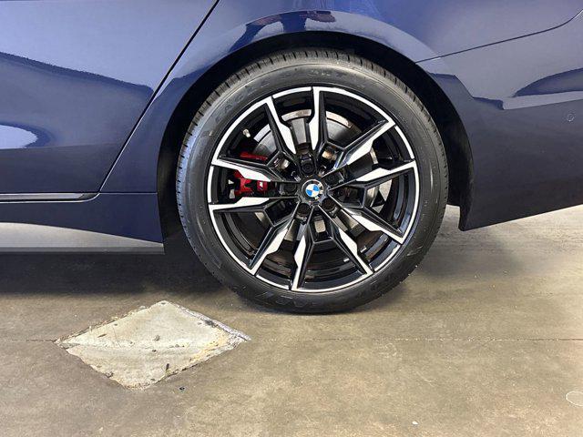 Photo of 2022 Blue BMW M440