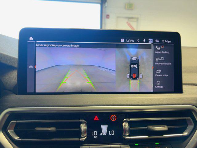 Photo of 2025 Black Sapphire Metallic BMW X4