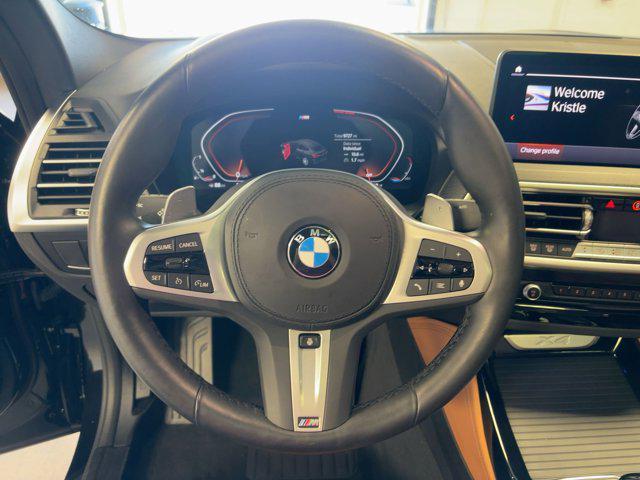 Photo of 2025 Black Sapphire Metallic BMW X4