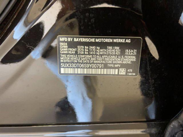 Photo of 2025 Black Sapphire Metallic BMW X4