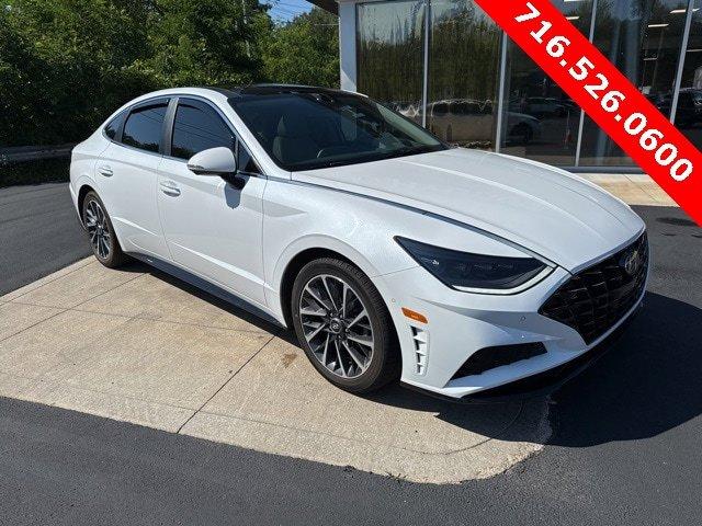 Photo of 2020 White Hyundai SONATA