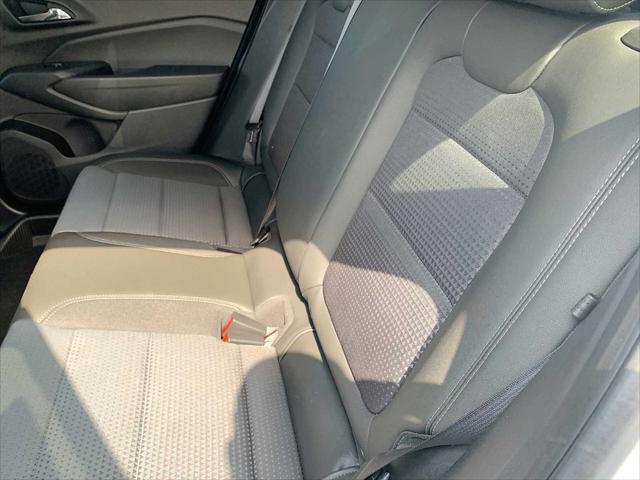 Photo of 2025 Summit White Chevrolet Trax