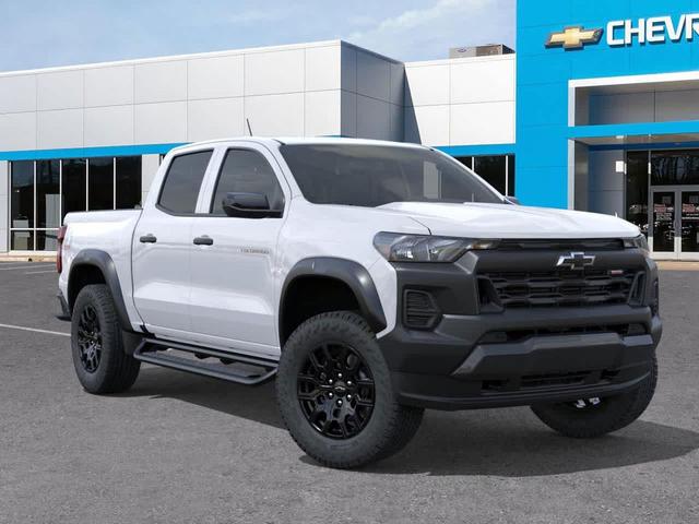 Photo of 2026 Summit White Chevrolet Colorado
