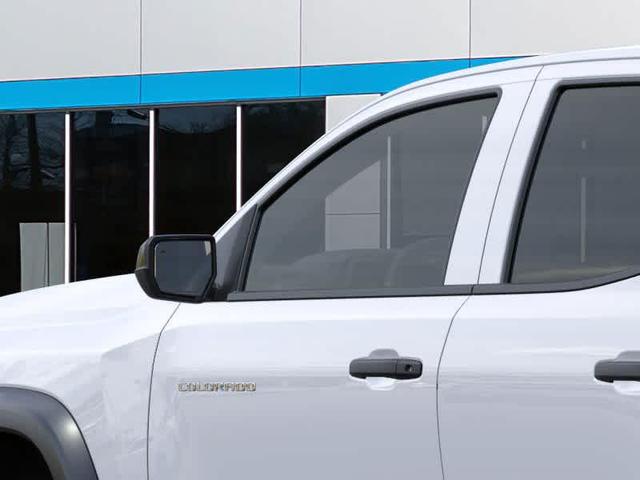 Photo of 2026 Summit White Chevrolet Colorado
