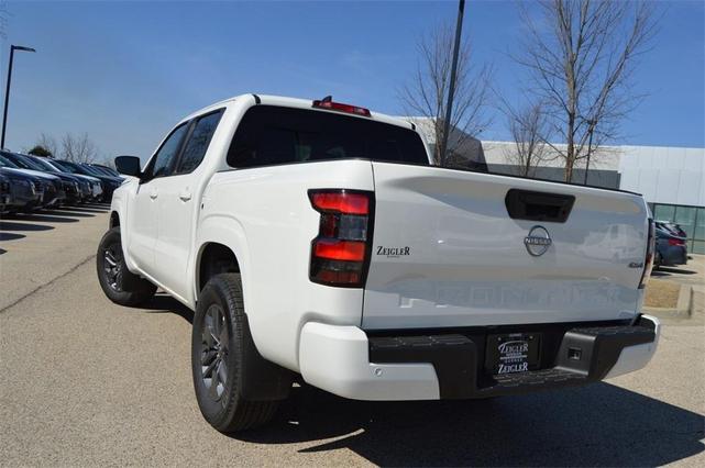 Photo of 2025 Glacier White Nissan Frontier