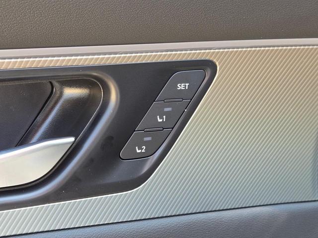 Photo of 2025 Everest White Pearl Tricoat Nissan Murano