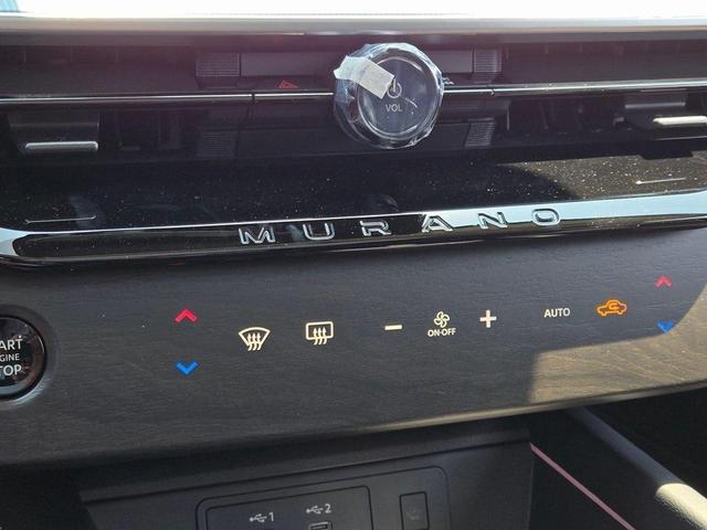 Photo of 2025 Everest White Pearl Tricoat Nissan Murano