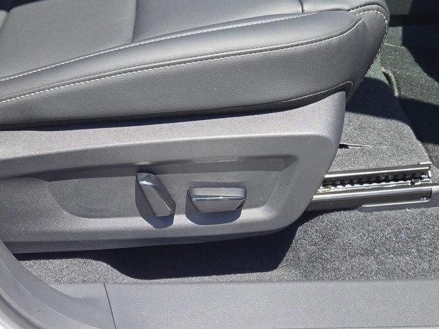 Photo of 2025 Everest White Pearl Tricoat Nissan Murano