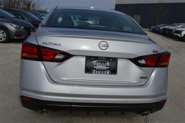 Photo of 2025 Brilliant Silver Metallic Nissan Altima