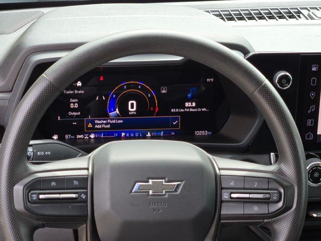 Photo of 2024 Summit White Chevrolet Colorado