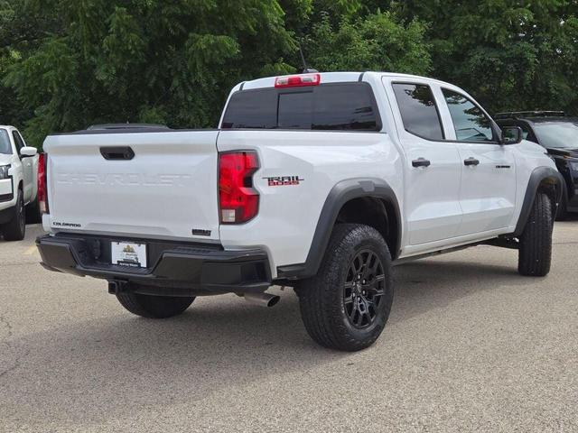 Photo of 2024 Summit White Chevrolet Colorado