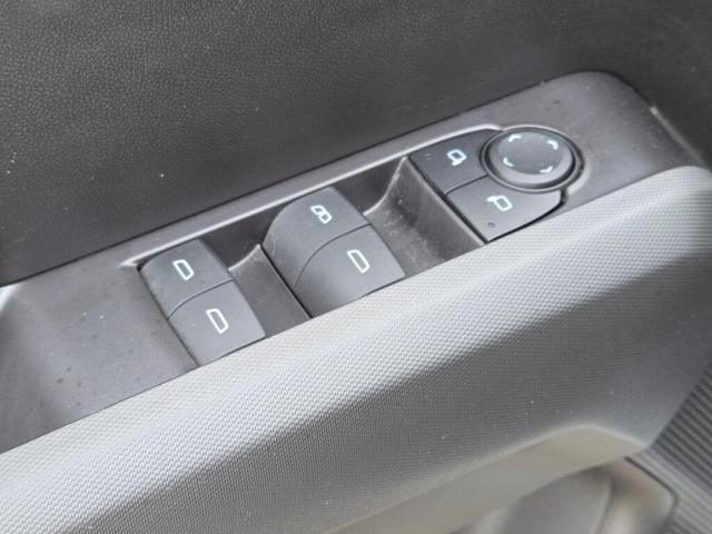 Photo of 2024 Summit White Chevrolet Colorado