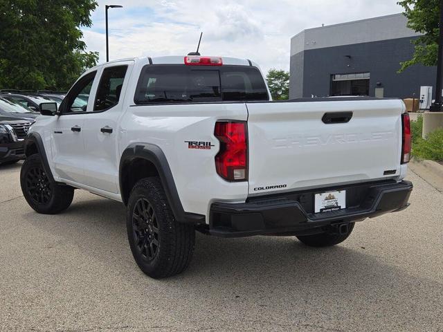 Photo of 2024 Summit White Chevrolet Colorado