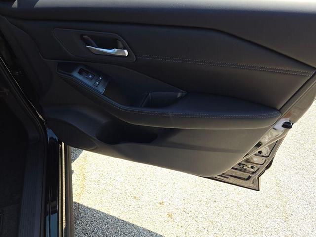 Photo of 2026 Super Black Nissan Rogue