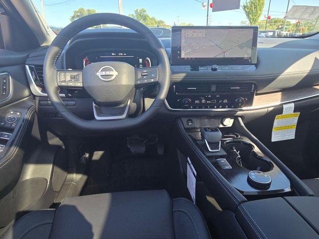 Photo of 2026 Super Black Nissan Rogue
