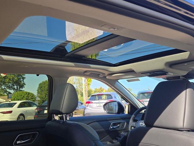 Photo of 2026 Super Black Nissan Rogue