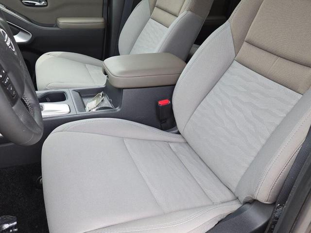 Photo of 2022 Gun Metallic Nissan Frontier