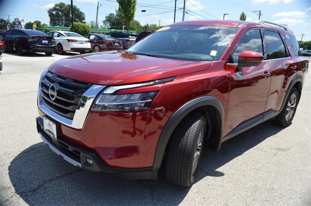 Photo of 2022 Scarlet Ember Tintcoat Nissan Pathfinder
