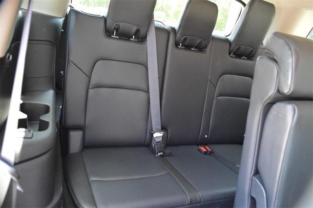 Photo of 2022 Scarlet Ember Tintcoat Nissan Pathfinder