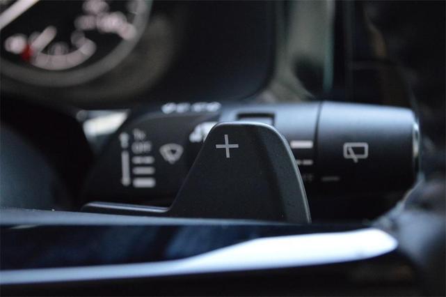 Photo of 2022 Scarlet Ember Tintcoat Nissan Pathfinder
