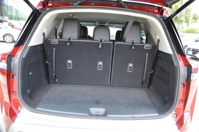 Photo of 2022 Scarlet Ember Tintcoat Nissan Pathfinder