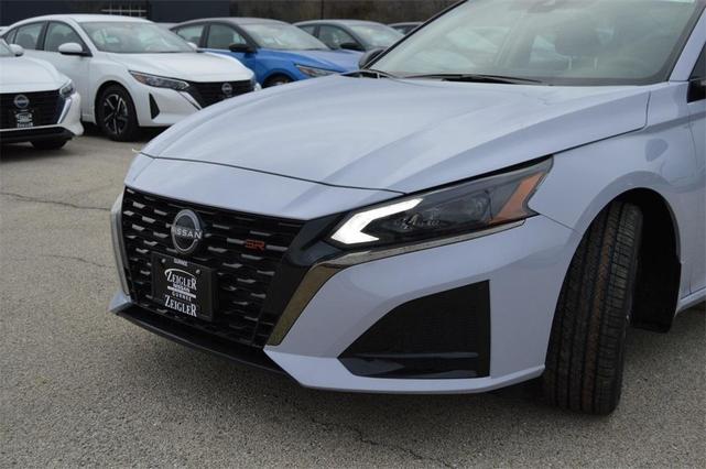 Photo of 2025 Gray Sky Pearl Nissan Altima