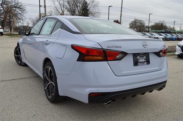Photo of 2025 Gray Sky Pearl Nissan Altima