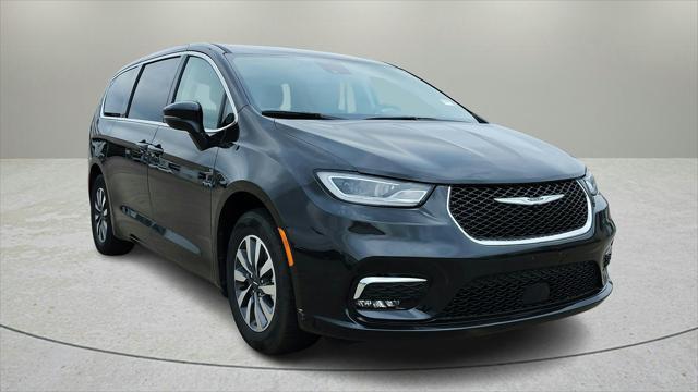 2023 Chrysler Pacifica Hybrid