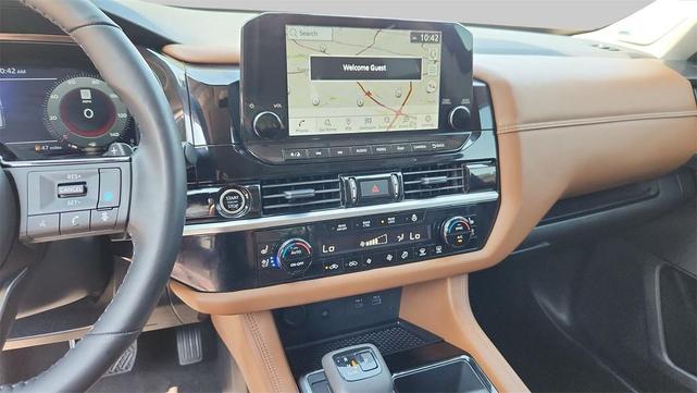 Photo of 2024 Deep Ocean Blue Pearl Nissan Pathfinder