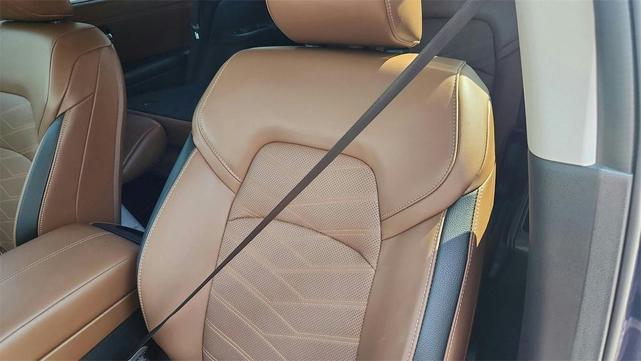 Photo of 2024 Deep Ocean Blue Pearl Nissan Pathfinder