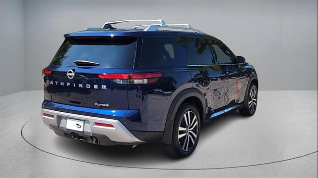 Photo of 2024 Deep Ocean Blue Pearl Nissan Pathfinder