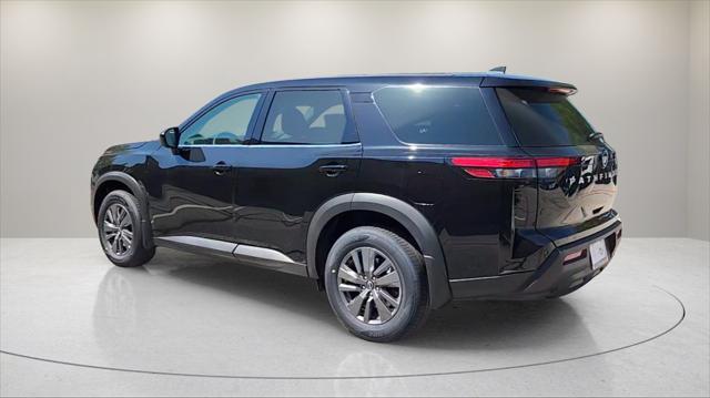 Photo of 2025 Super Black Nissan Pathfinder