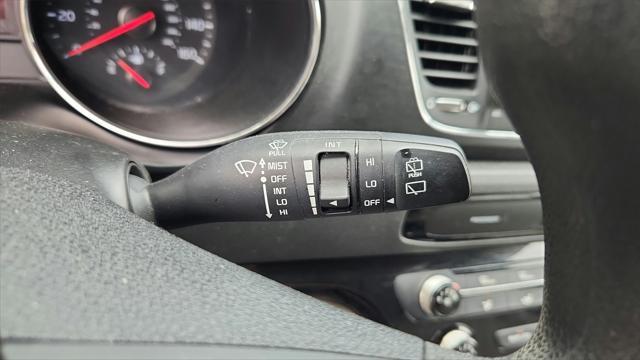 Photo of 2020 Aurora Black Kia Sedona