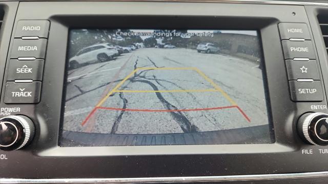 Photo of 2020 Aurora Black Kia Sedona